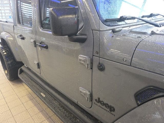 Used 2021 Jeep Gladiator Willys image 8