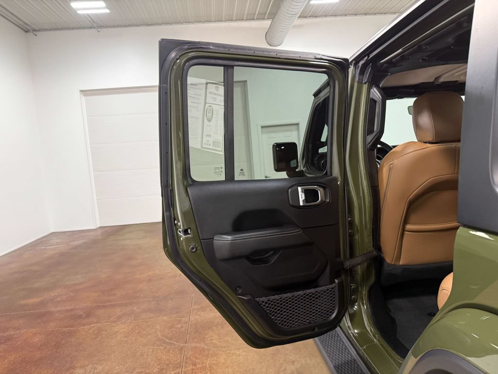 Used 2023 Jeep Wrangler Unlimited Sahara w/ Dual Top Group AWD/4WD image 46