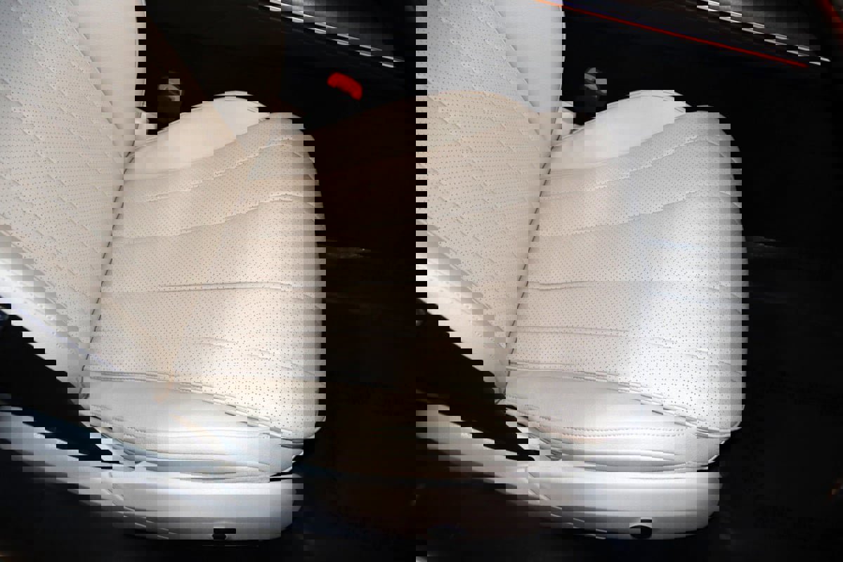 Used 2025 Mercedes-Benz E 350 4MATIC Sedan image 66