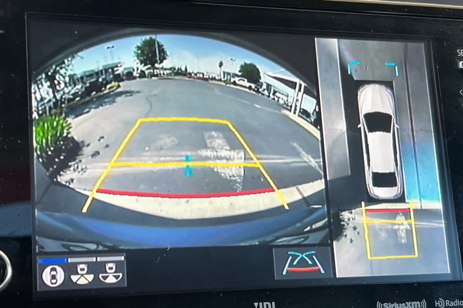 Used 2023 Toyota Camry XLE w/ Navigation Package FWD image 22