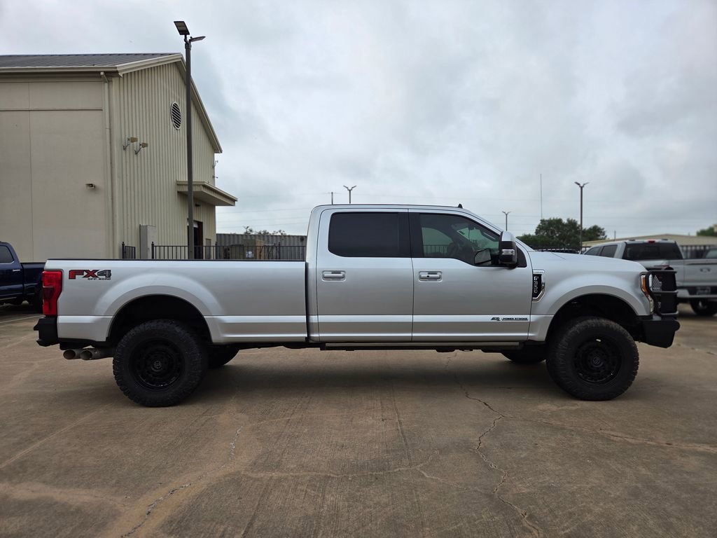 Used 2019 Ford F350 Lariat w/ Lariat Ultimate Package AWD/4WD image 4