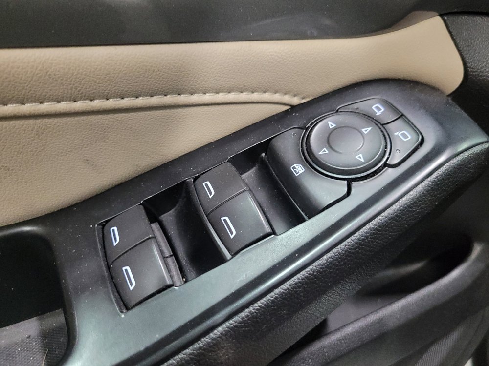 Used 2023 Chevrolet Traverse LS w/ LPO, Floor Liner Package AWD/4WD image 27