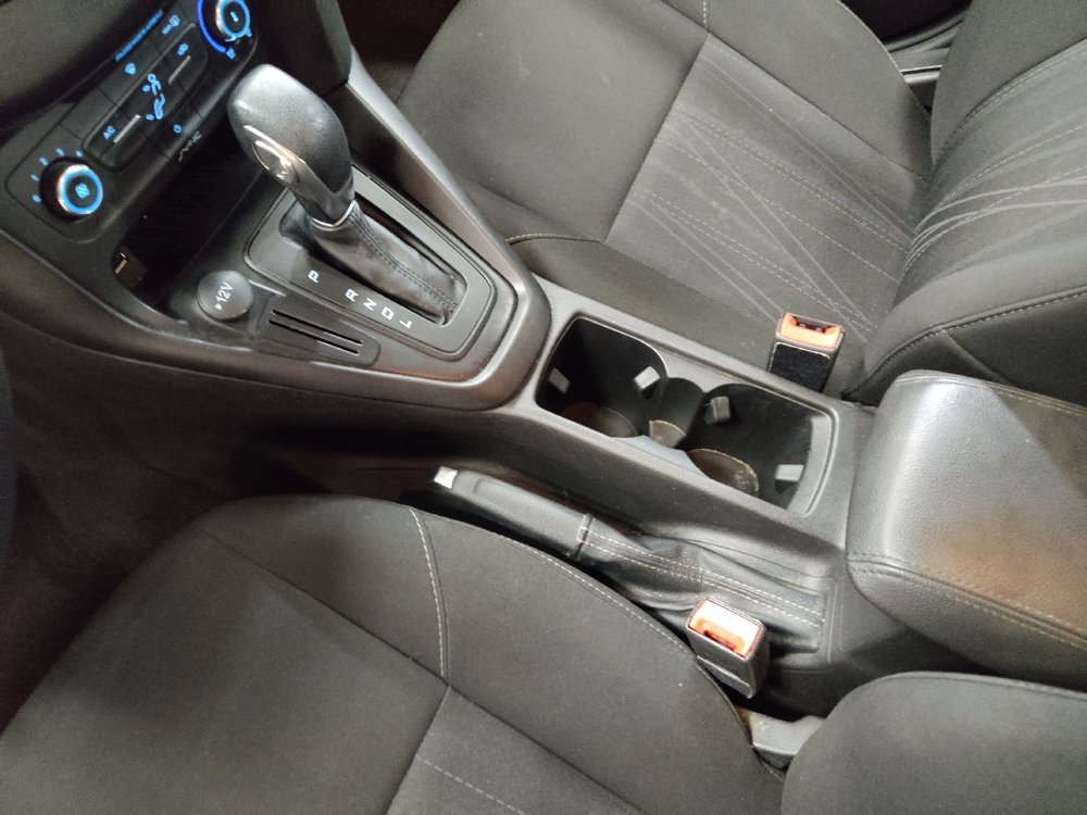 Used 2018 Ford Focus SE FWD image 26
