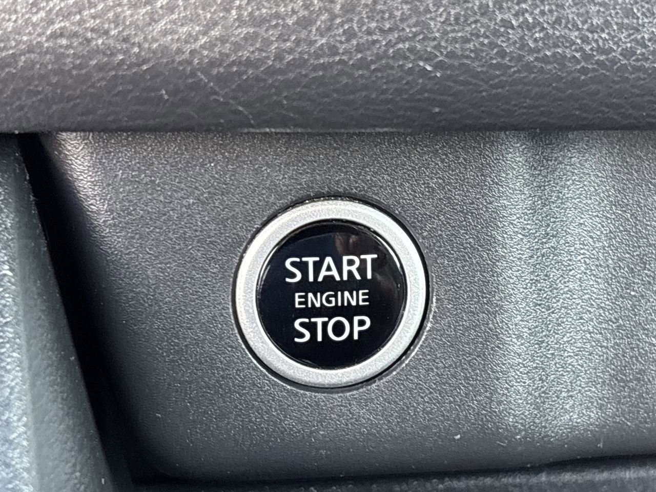 Used 2021 Nissan Rogue SV AWD/4WD image 27