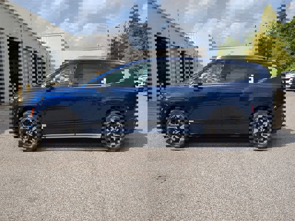 New 2026 Hyundai Ioniq 9 Calligraphy image 3