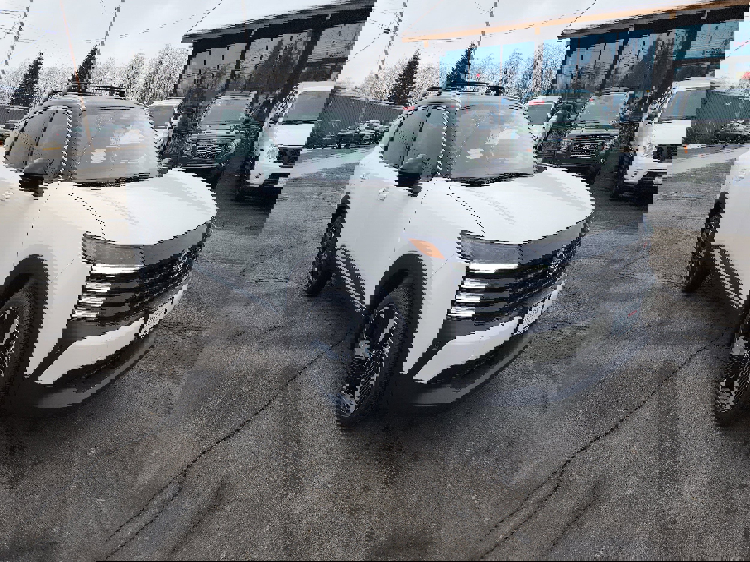 New 2026 Nissan Kicks SR w/ SR Premium Package