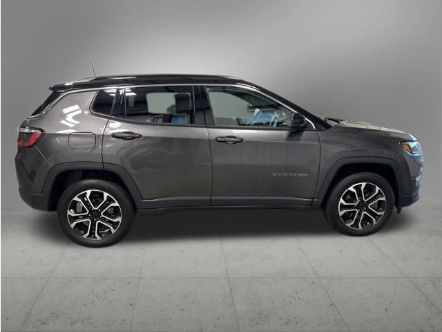 Used 2023 Jeep Compass Limited w/ Sun and Sound Group AWD/4WD image 6