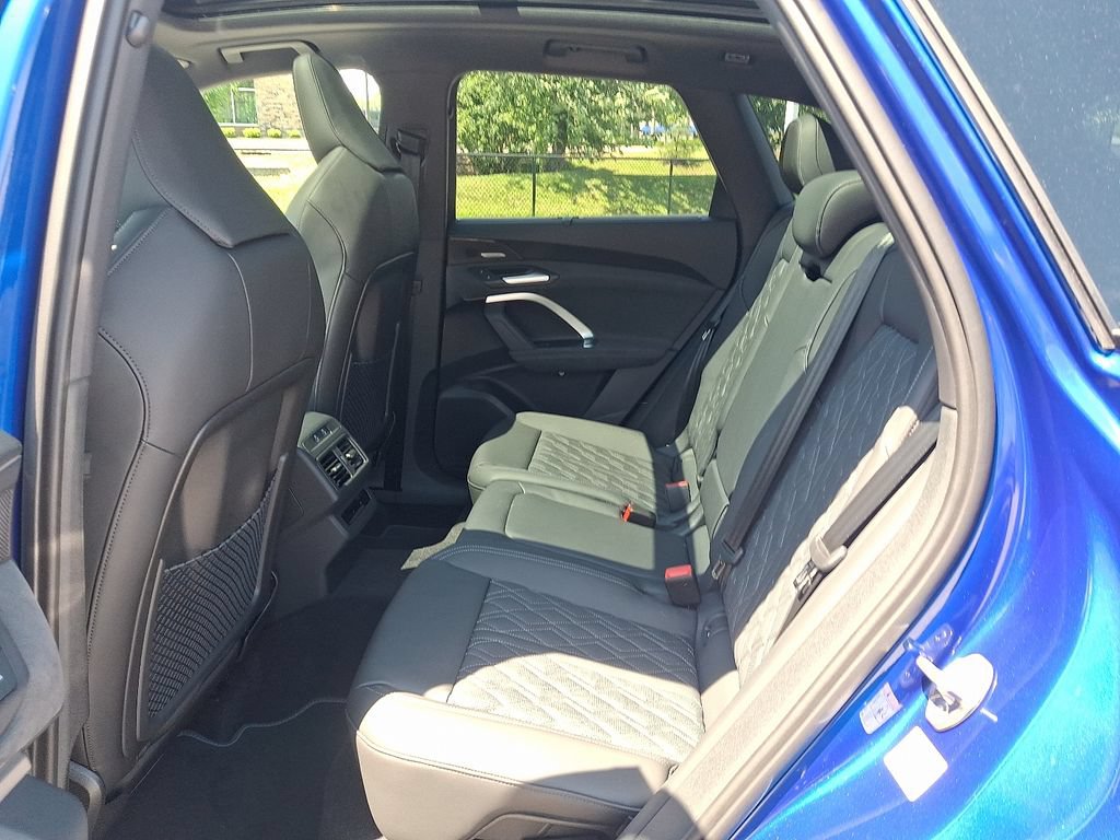 New 2026 Audi SQ5 Prestige AWD/4WD image 5