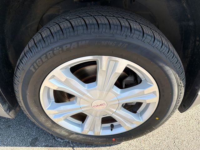 Used 2017 GMC Terrain SLT image 12