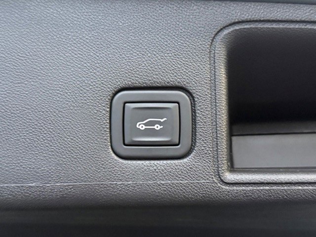 Certified 2023 GMC Terrain SLE w/ Driver Convenience Package image 34