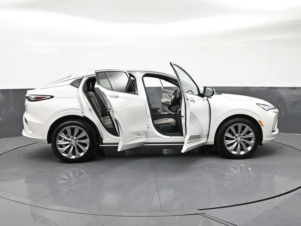 Used 2024 Buick Envista Sport Touring FWD image 33
