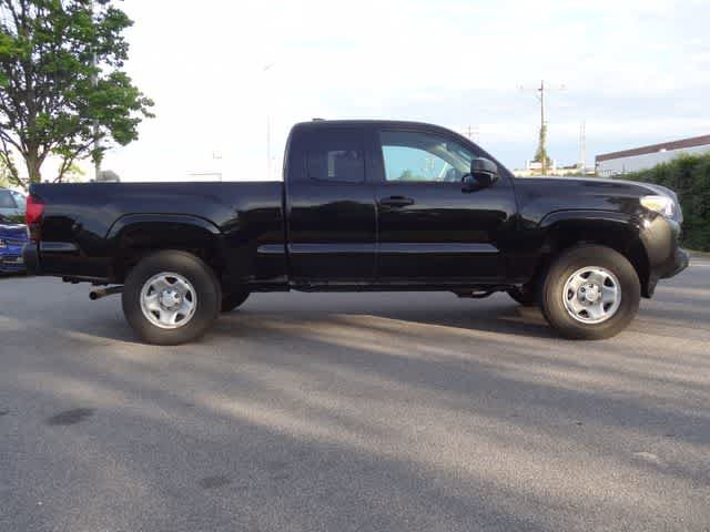 Used 2023 Toyota Tacoma SR AWD/4WD image 4