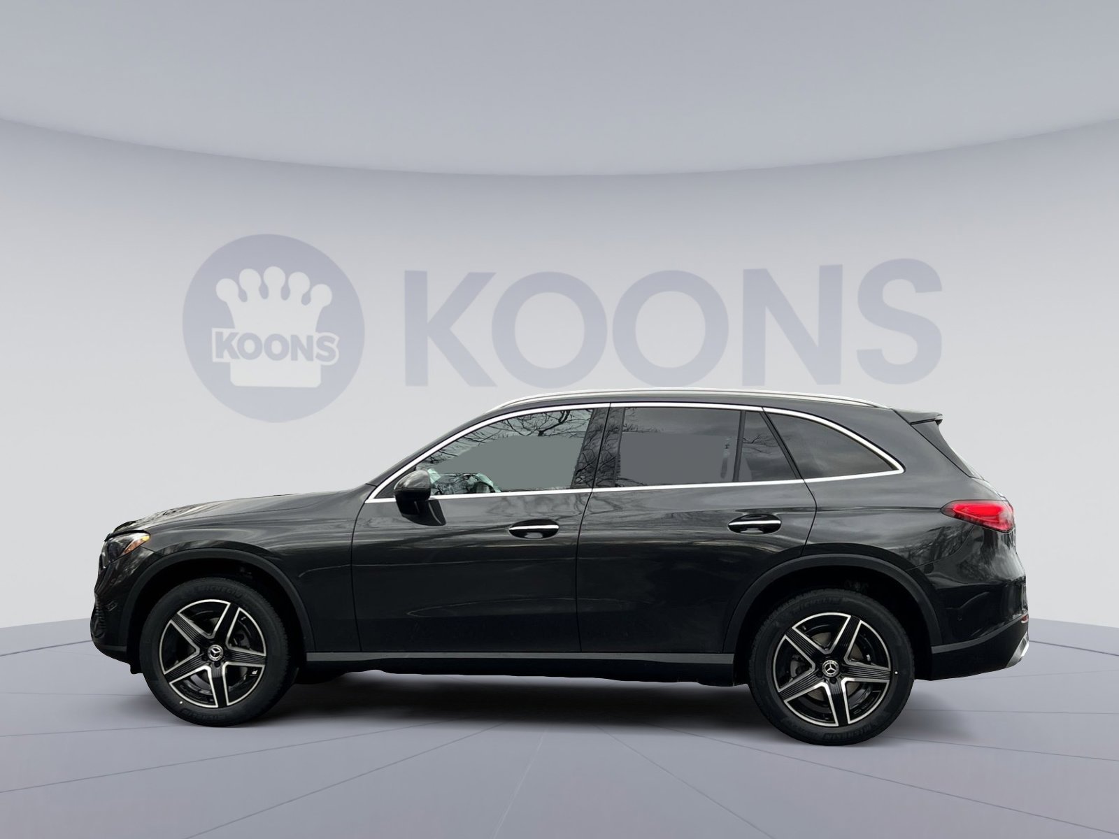 New 2026 Mercedes-Benz GLC 300 4MATIC image 2