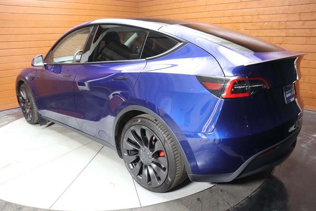 Used 2023 Tesla Model Y Performance AWD/4WD image 10