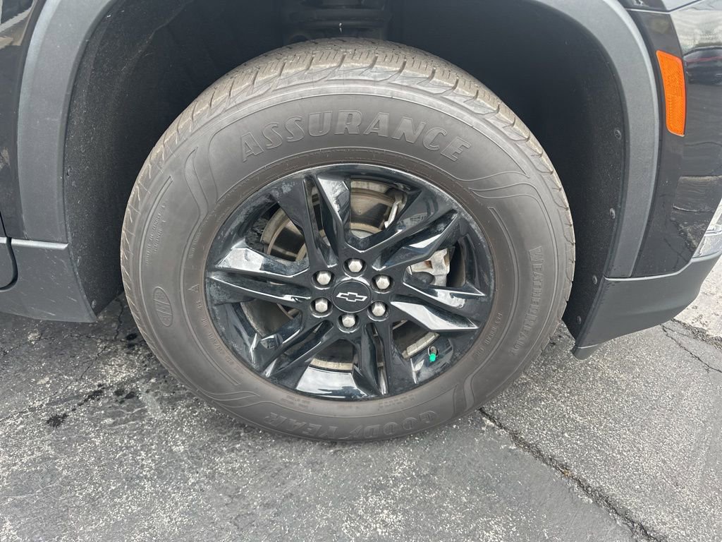 Used 2022 Chevrolet Traverse LT w/ Midnight/Sport Edition image 44