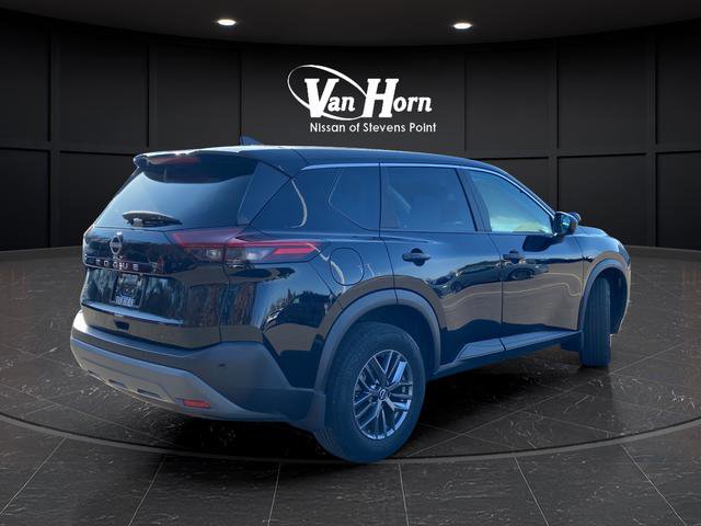 Used 2023 Nissan Rogue S image 3