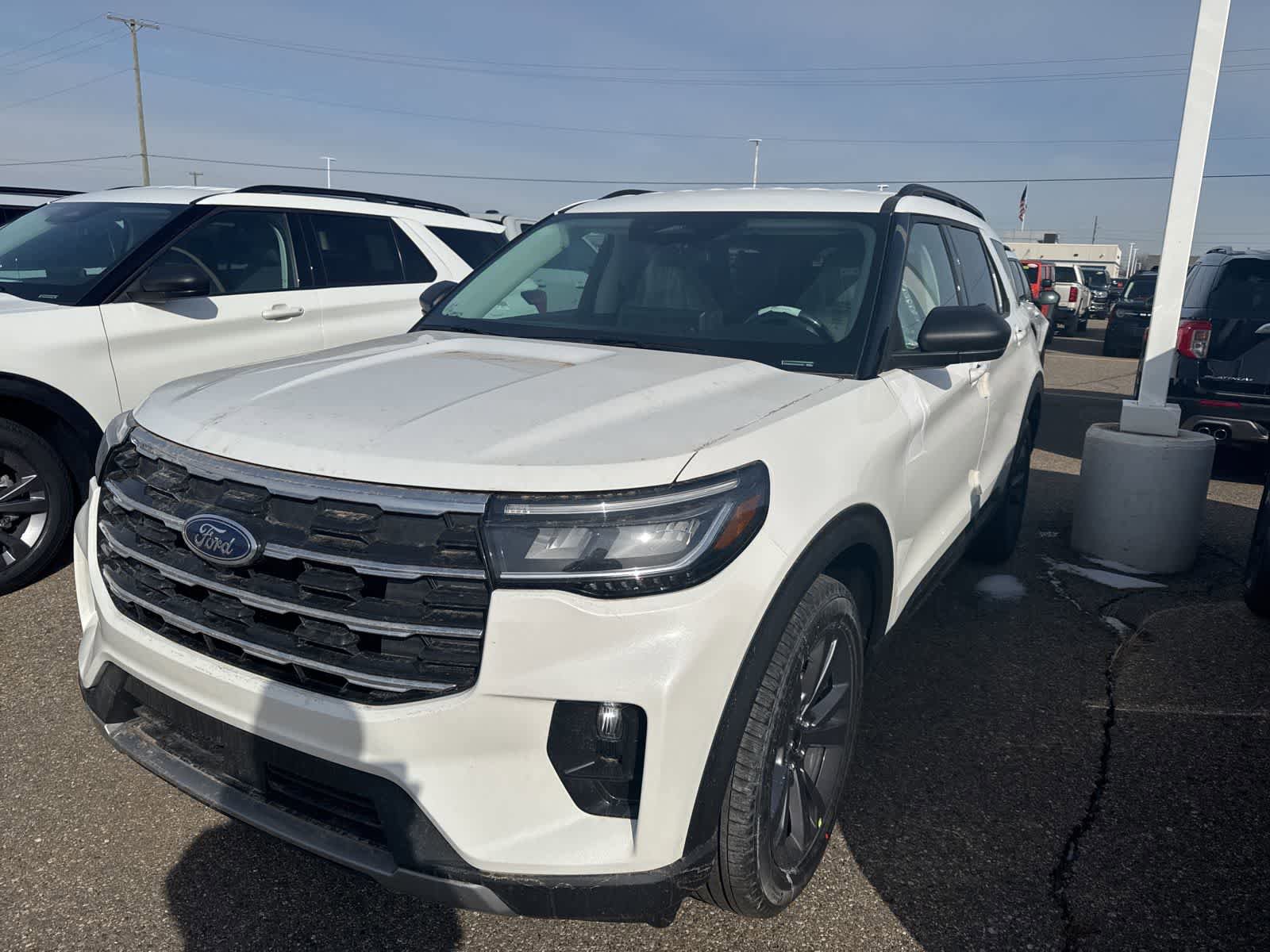 New 2026 Ford Explorer Active w/ Active Comfort Package image 1