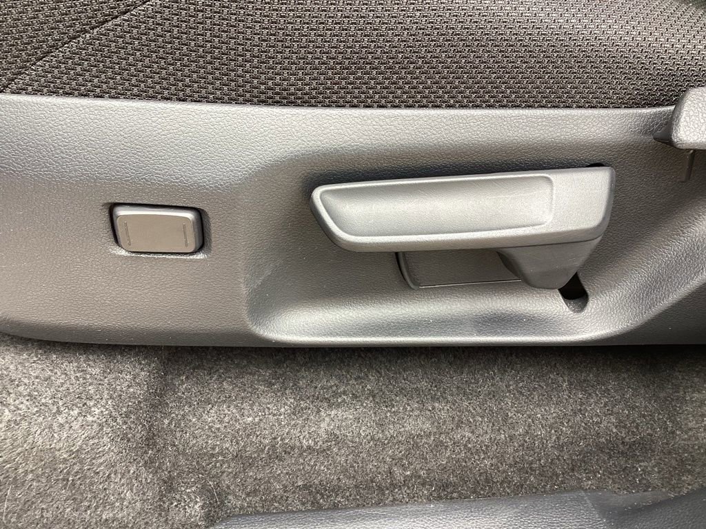 Used 2025 Toyota 4Runner SR5 image 18