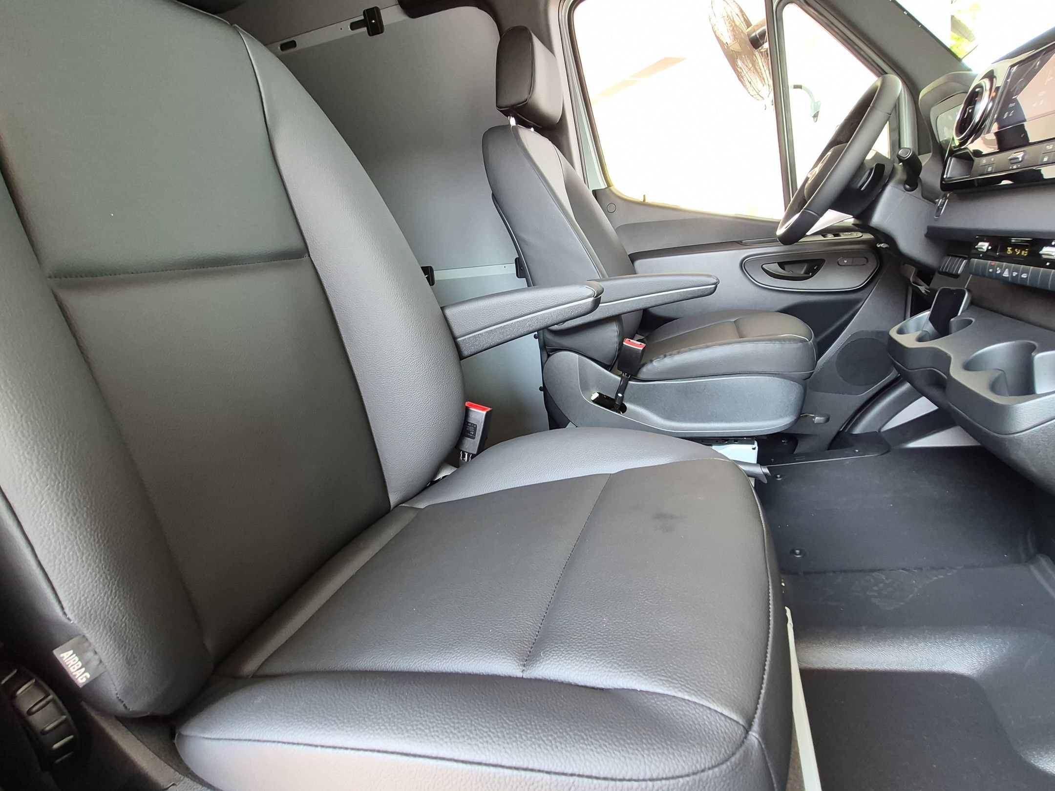New 2026 Mercedes-Benz Sprinter 2500 image 31