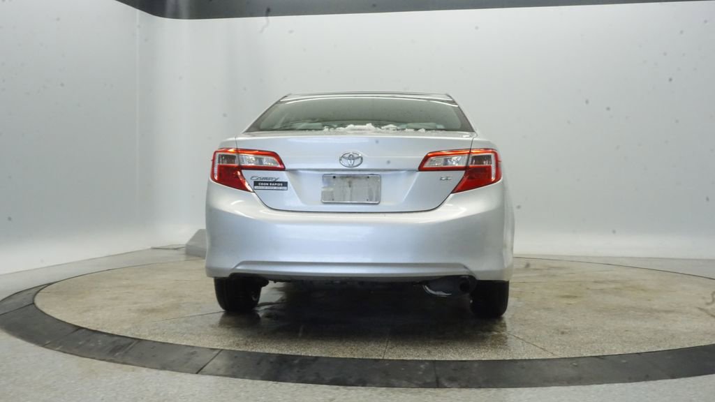 Used 2013 Toyota Camry LE image 7