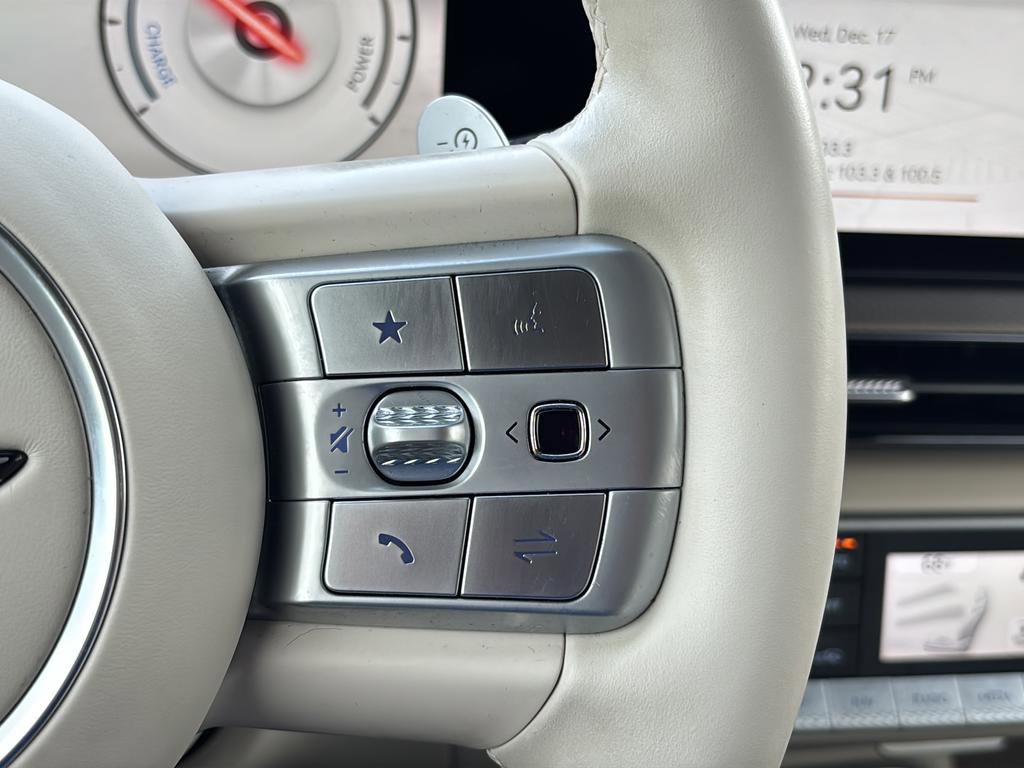 Certified 2023 Genesis GV60 Advanced image 28