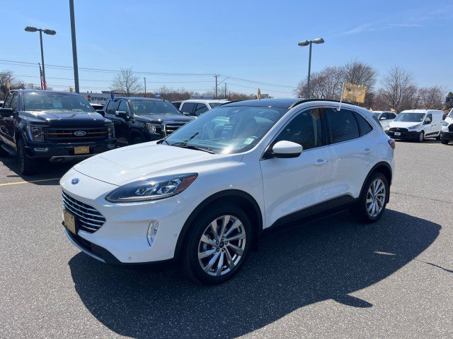 Used 2022 Ford Escape Titanium w/ Titanium Elite Package image 3