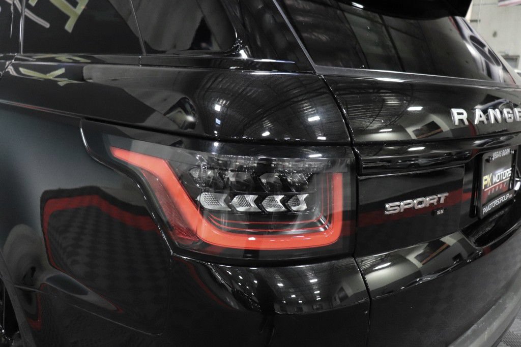 Used 2022 Land Rover Range Rover Sport SE AWD/4WD image 5