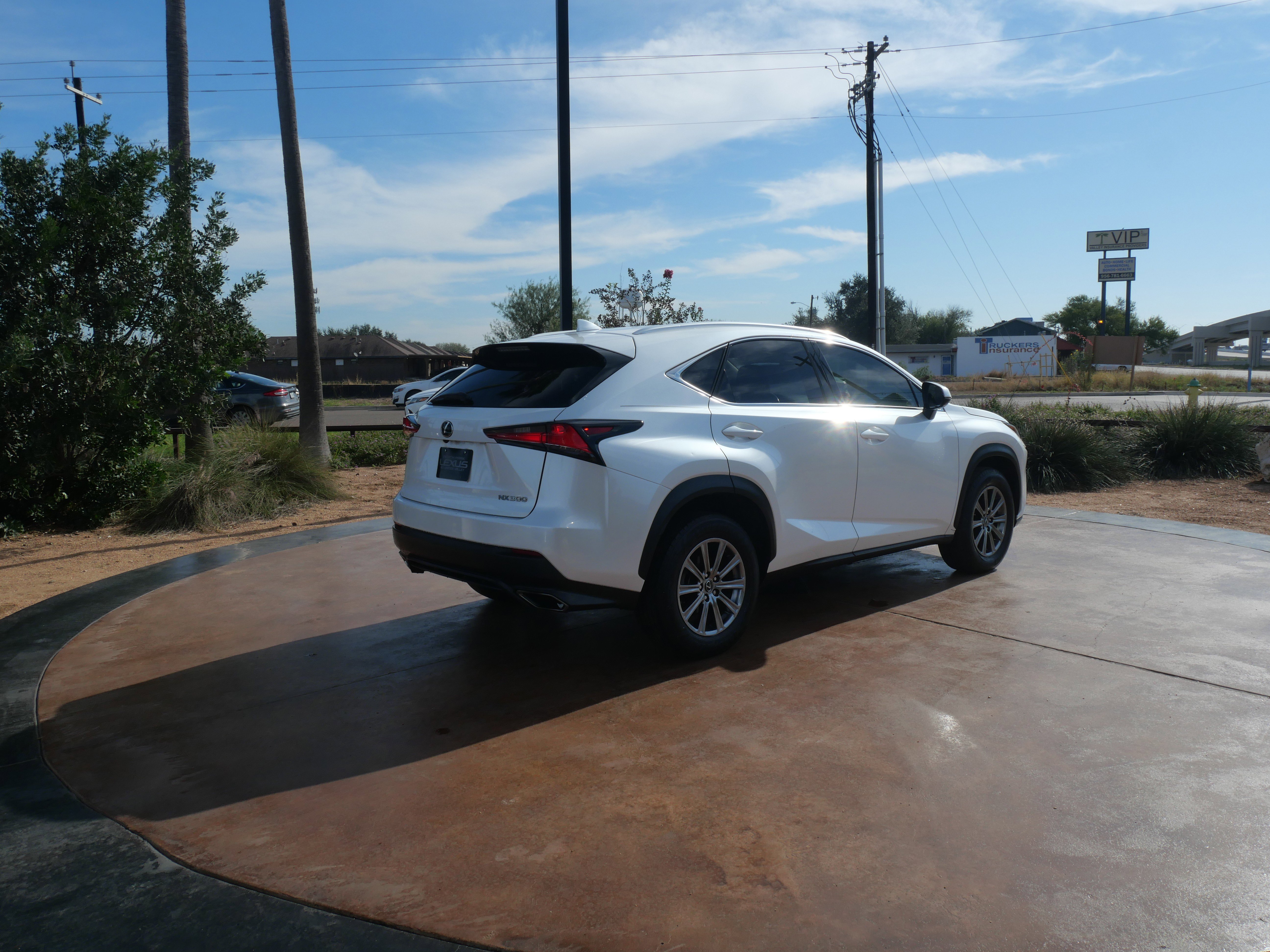 Used 2018 Lexus NX 300 FWD image 2