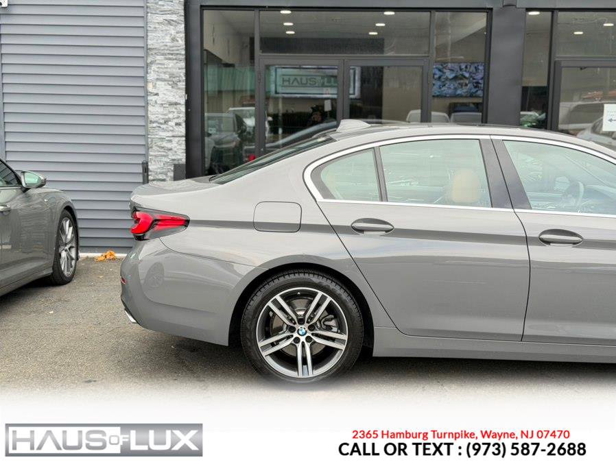 Used 2022 BMW 530i xDrive w/ Premium Package AWD/4WD image 17