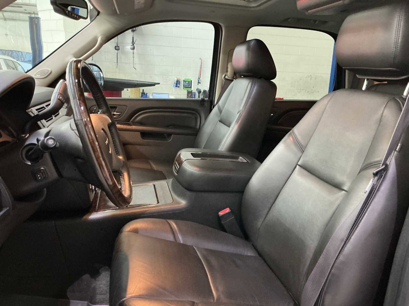 Used 2013 GMC Yukon Denali image 22