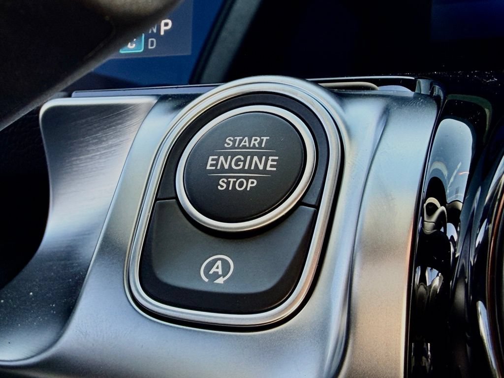 New 2026 Mercedes-Benz GLB 250 image 24