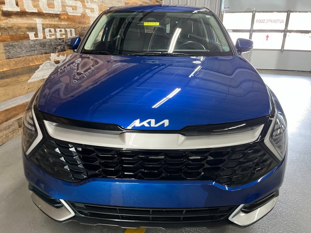 Used 2025 Kia Sportage EX FWD image 7