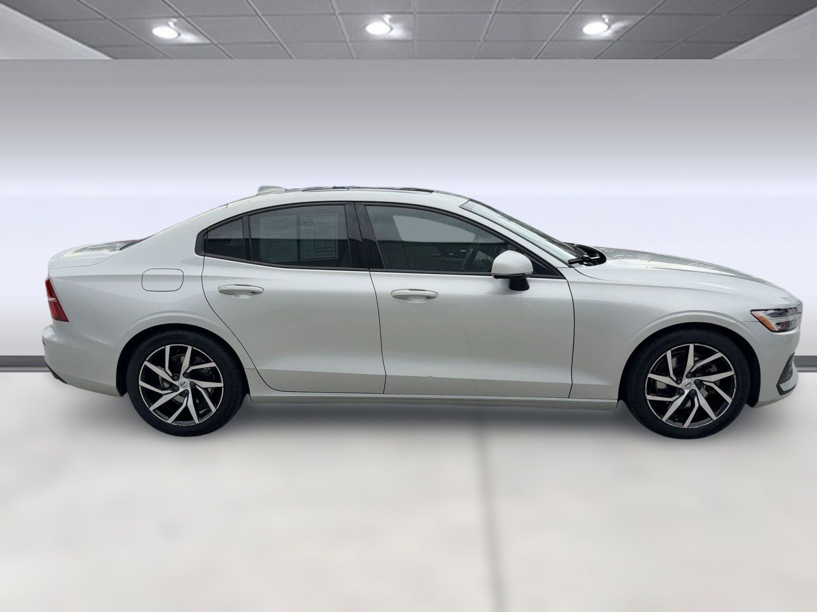 Used 2019 Volvo S60 T5 Momentum image 7
