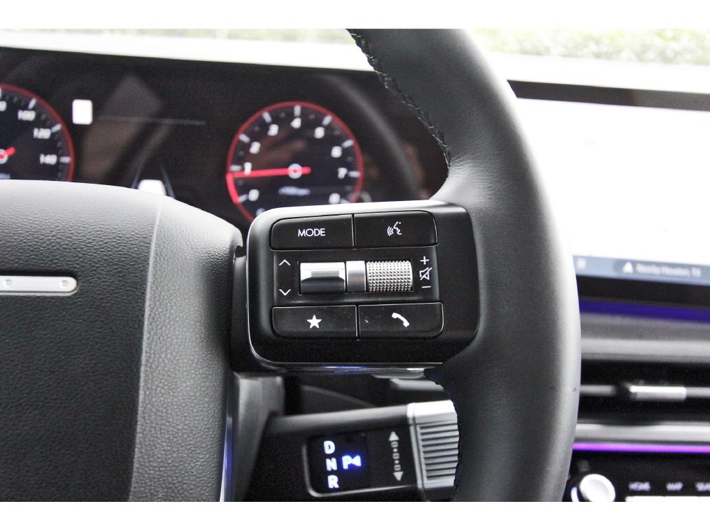 Used 2025 Hyundai Santa Fe Limited AWD/4WD image 20