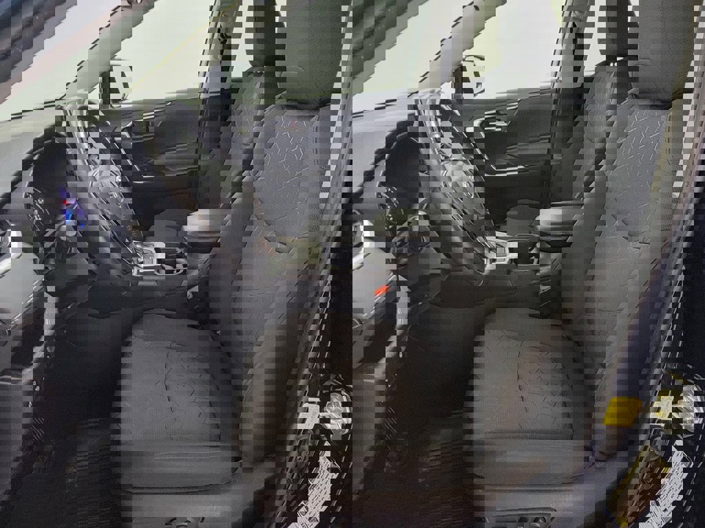 Used 2020 Toyota RAV4 XLE image 14