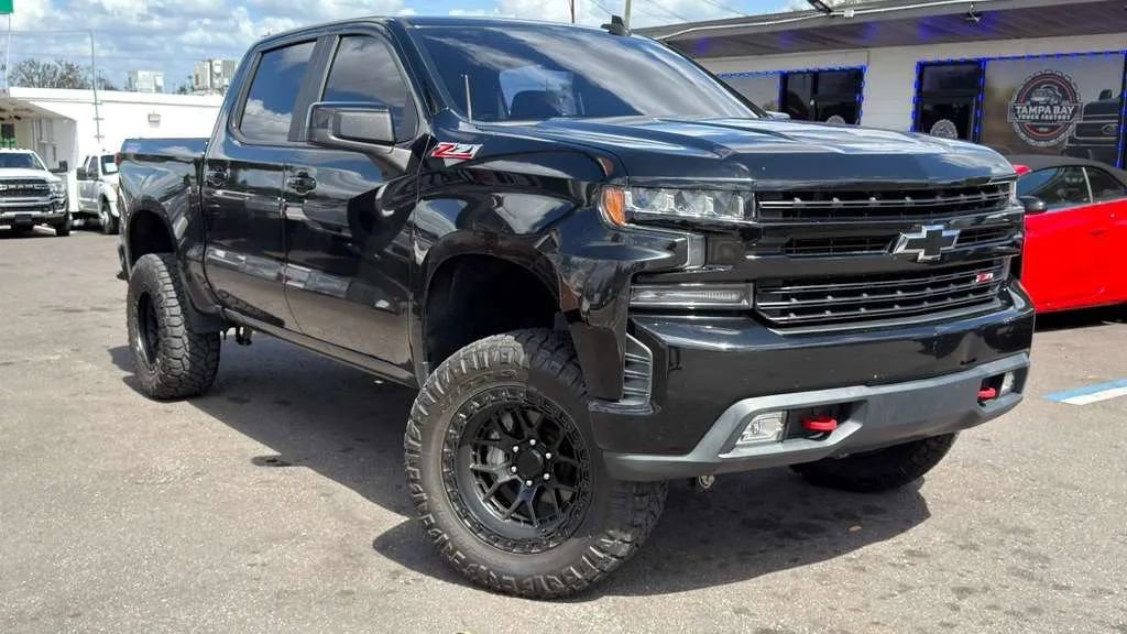 Used 2020 Chevrolet Silverado 1500 LT Trail Boss image 3
