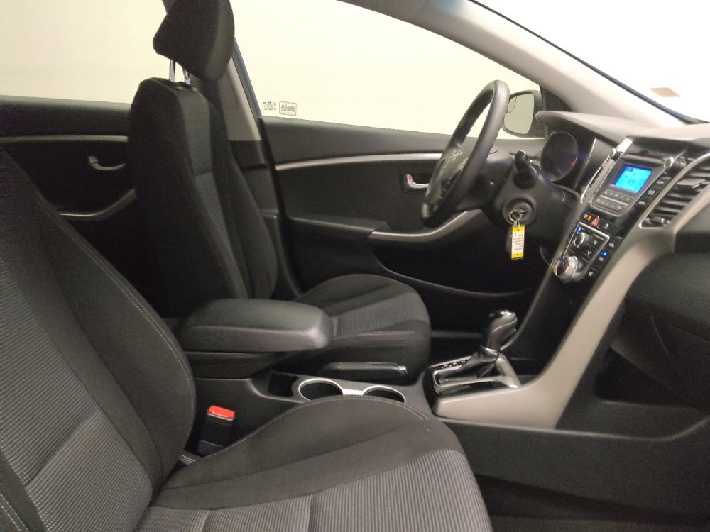 Used 2016 Hyundai Elantra GT image 21