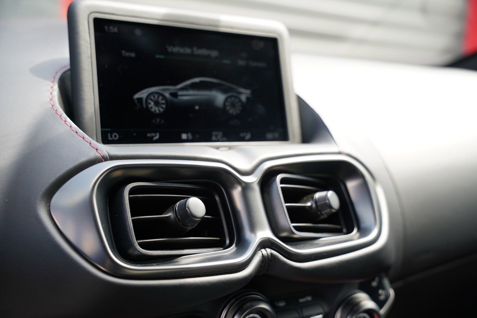 Used 2019 Aston Martin V8 Vantage Coupe image 45