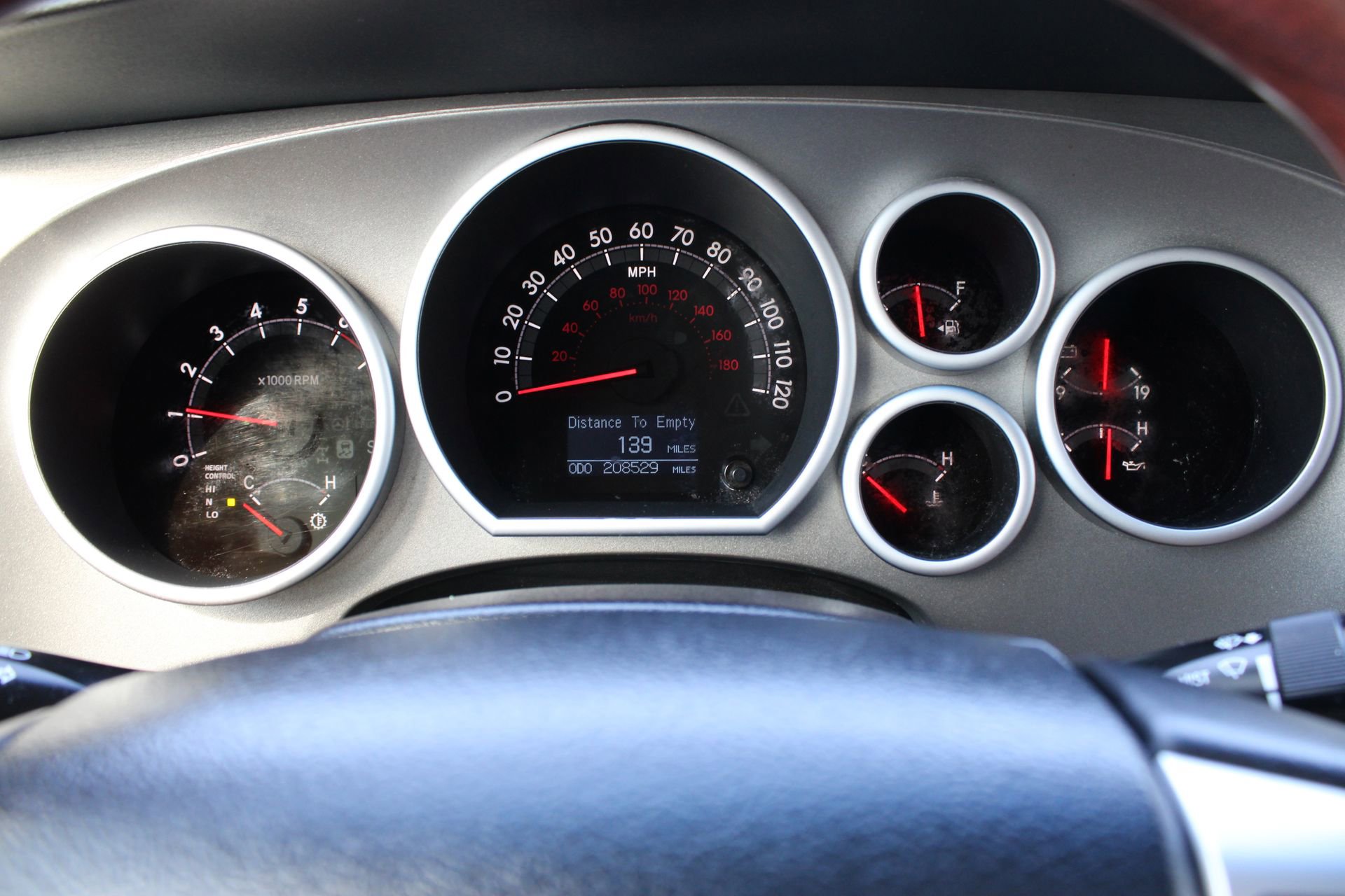 Used 2016 Toyota Sequoia Platinum image 28