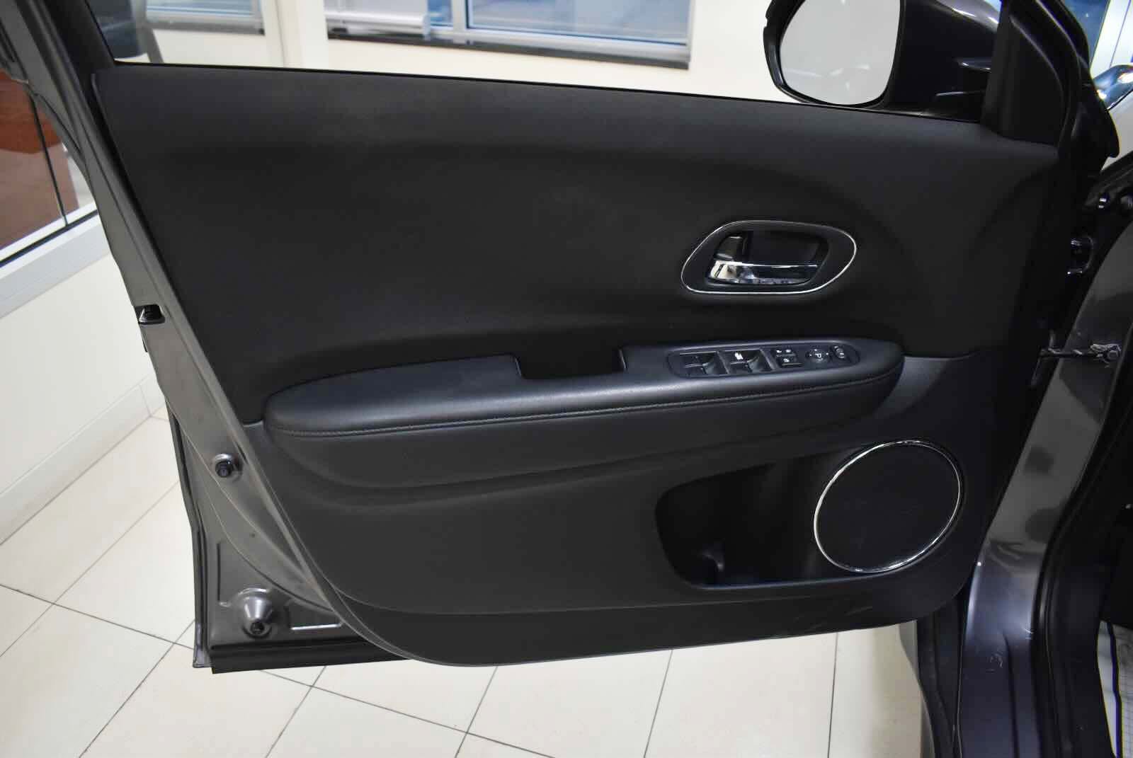 Used 2018 Honda HR-V EX image 60