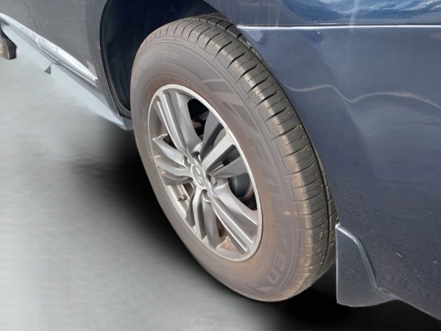 Used 2019 INFINITI QX60 Luxe w/ Essential Package image 16