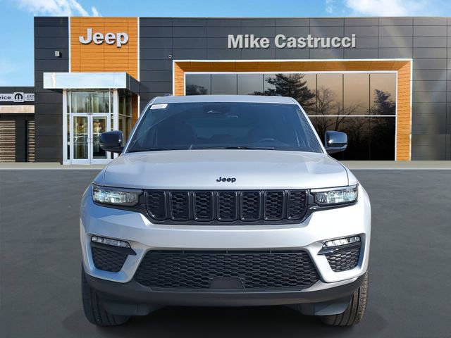 New 2025 Jeep Grand Cherokee Limited w/ Black Appearance Package image 2