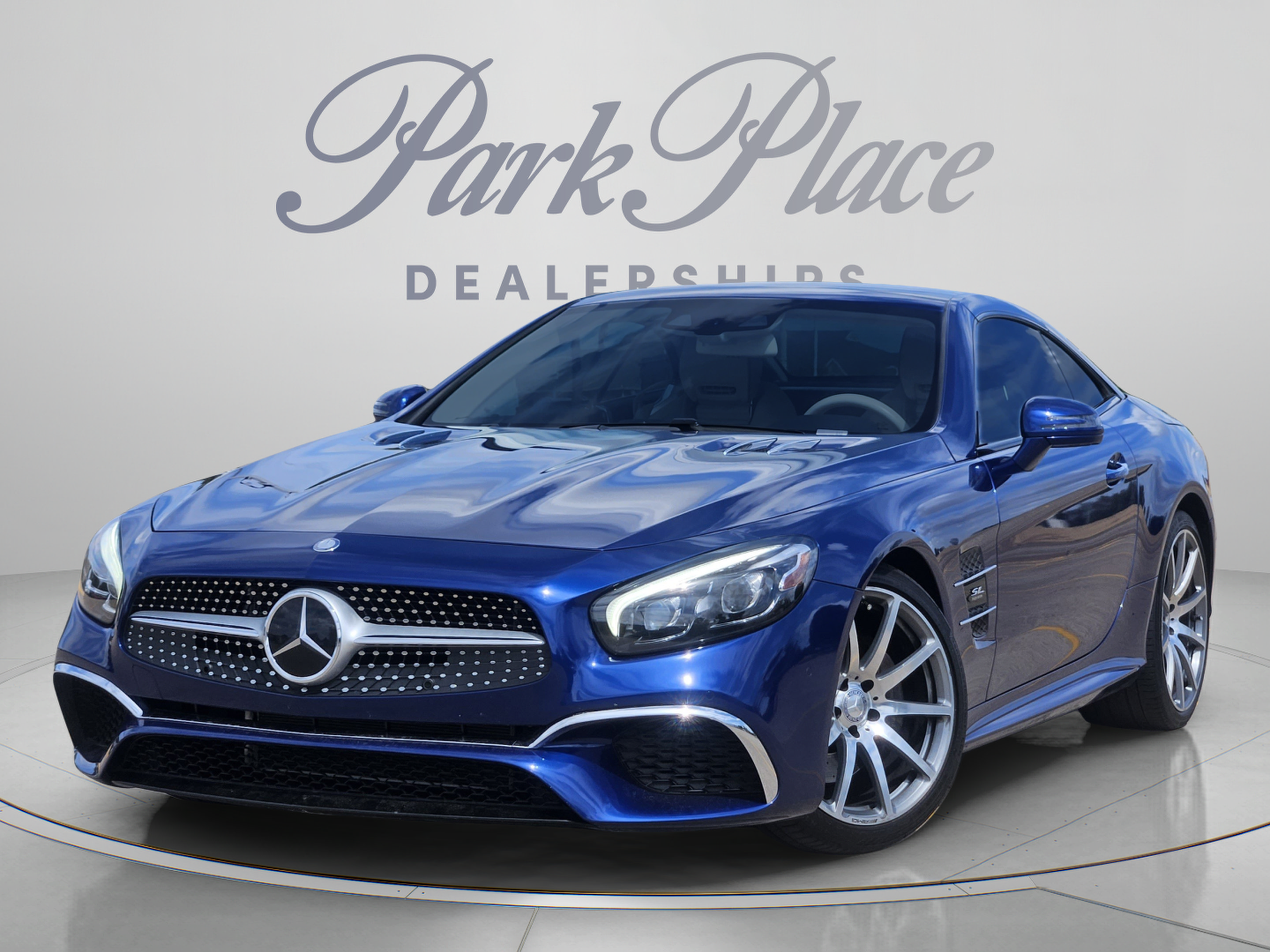 Used 2017 Mercedes-Benz SL 450 image 1