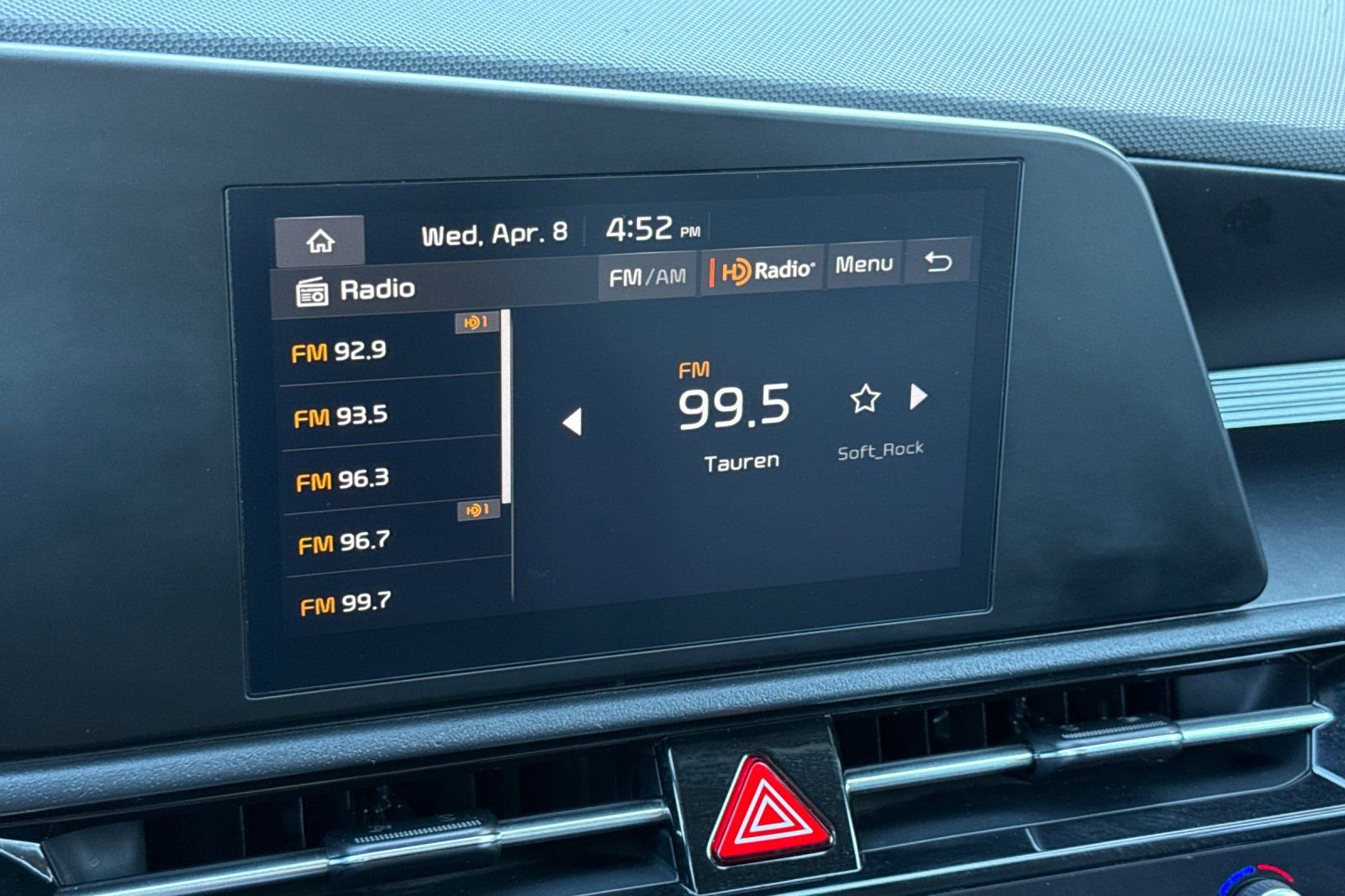 Used 2023 Kia Niro LX image 15
