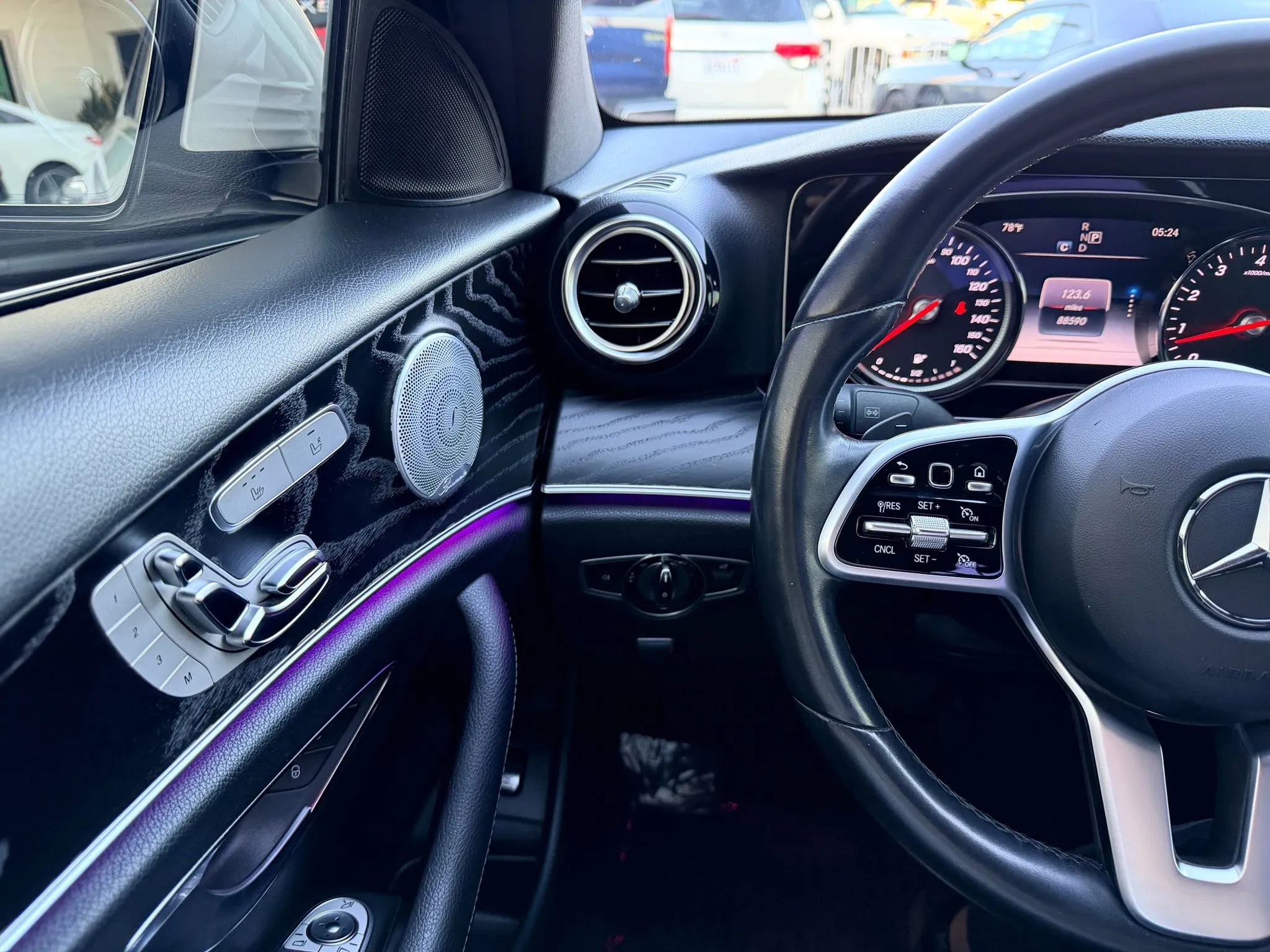 Used 2019 Mercedes-Benz E 300 image 12