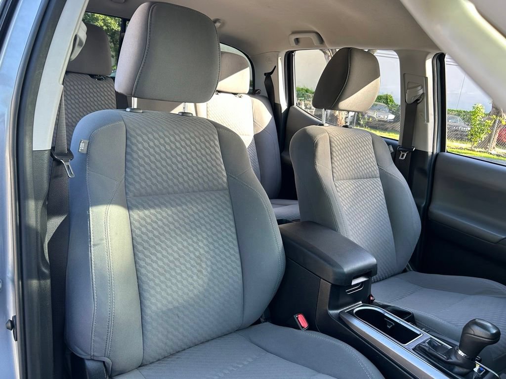 Used 2021 Toyota Tacoma SR5 RWD image 39
