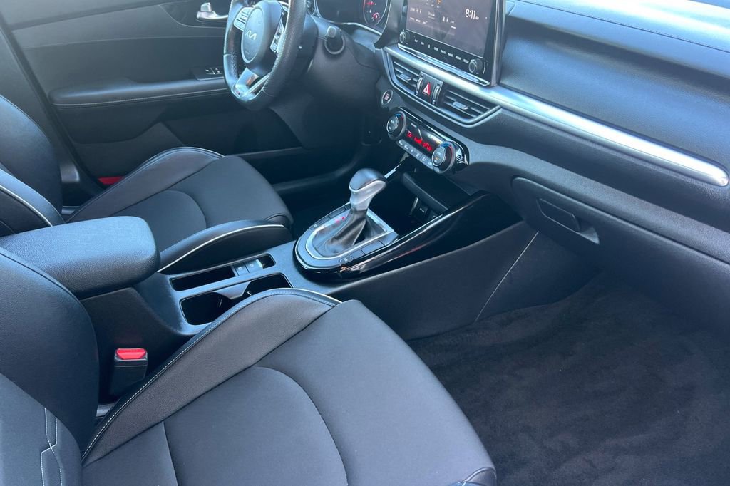 Used 2022 Kia Forte GT-Line w/ GT-Line Technology Package image 17