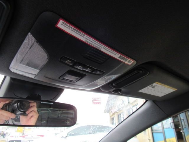 Used 2019 Toyota Corolla SE image 32