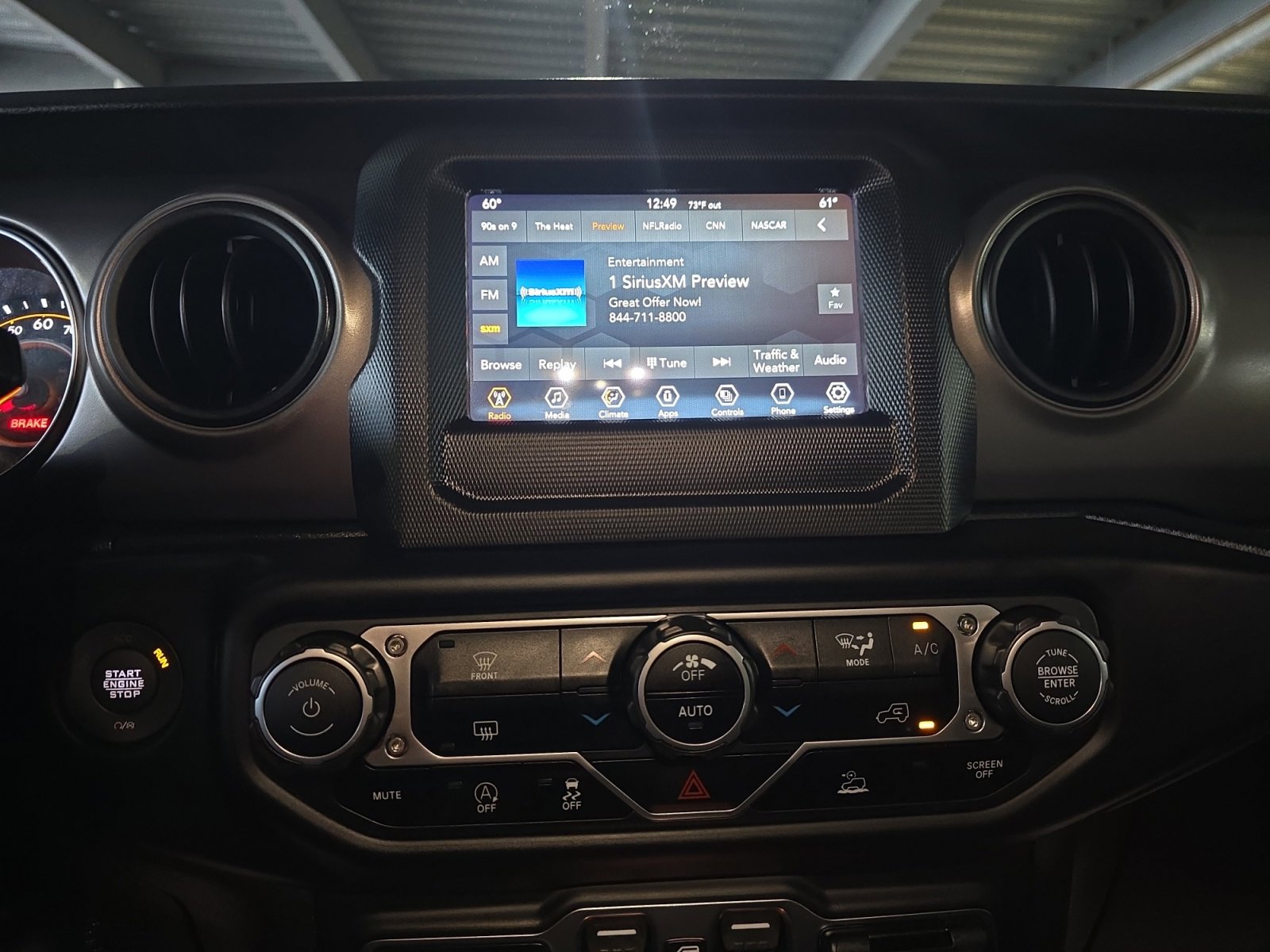 Certified 2023 Jeep Gladiator Willys image 16