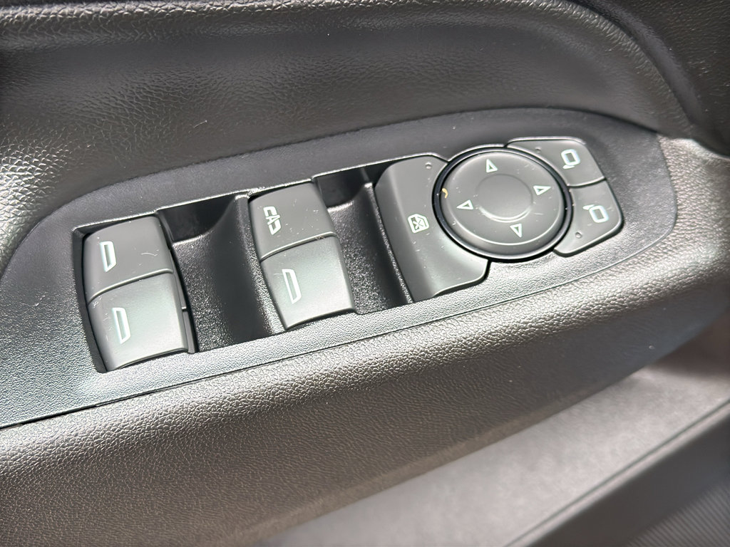 Used 2020 Chevrolet Equinox LT image 11